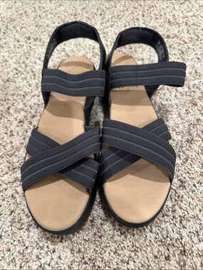 Sperry Black Crisscross Elastic Strap Sandals